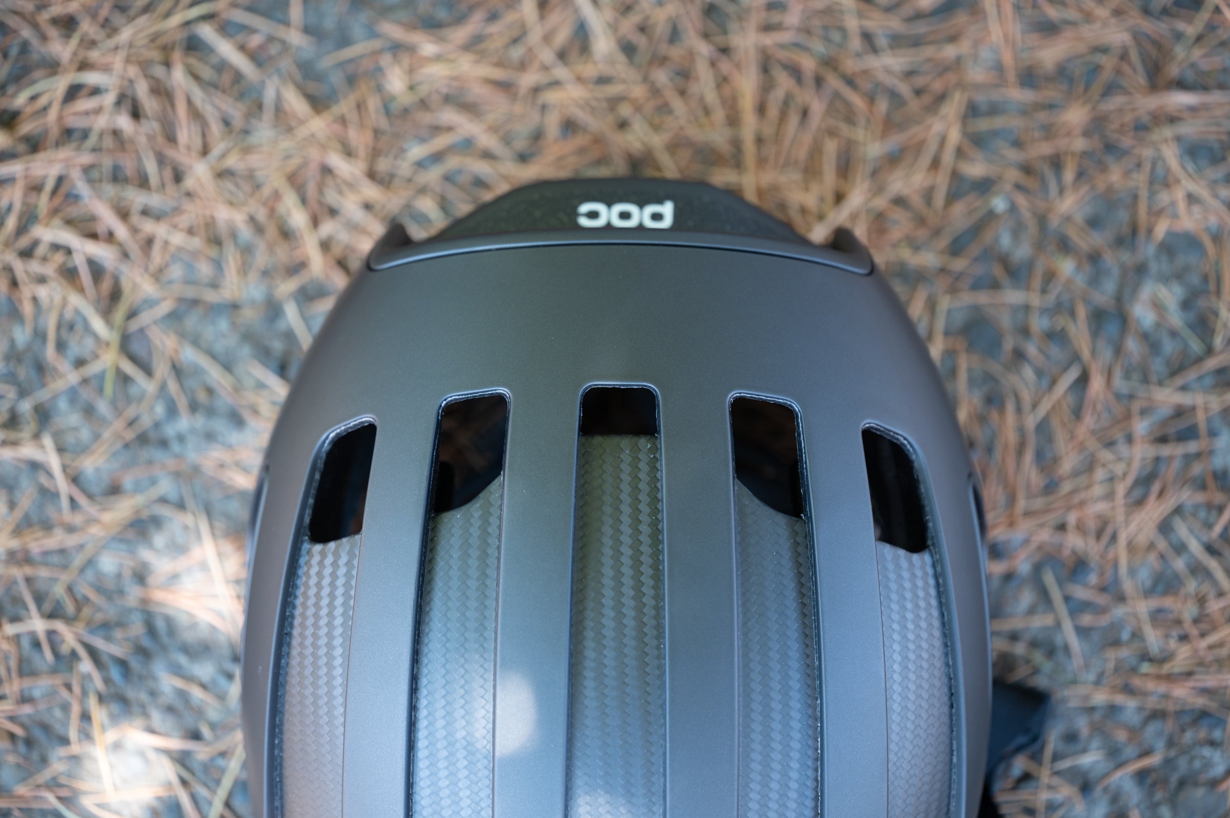 Review Poc Cytal Carbon Helmet Integrates A Handmade Carbon Wing Velo