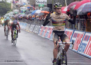 Cadel Evans makes the rainbow jersey proud at the Giro d'Italia Doing the rainbow proud