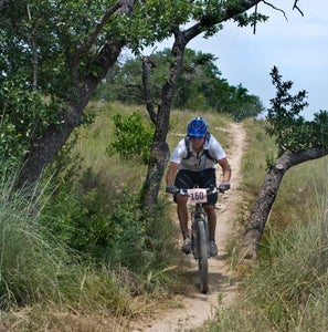 Singletrack.com's Zach White on course during the Mellow Johnny's Classic aboard a 2011 Orbea Alma 29er. Photo courtesy Tom Delaney