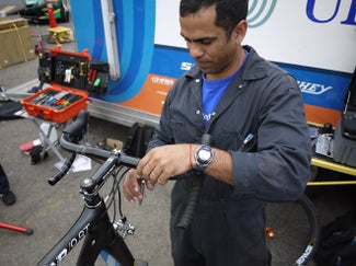 2011 Amgen Tour, pre-race prep, UHC wrenches 2011 Amgen Tour, pre-race prep, UHC wrenches