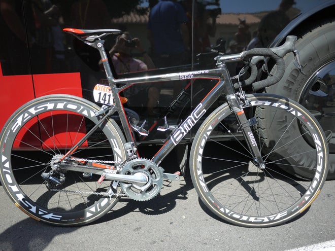 Tour Pro Bike Cadel Evans stage winning BMC teammachine SLR01 Velo