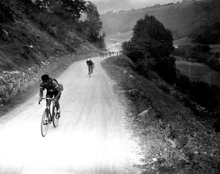 1934
