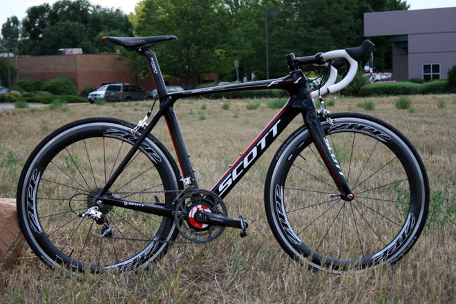 Review Scott FOIL Team Issue An aero road frame without the