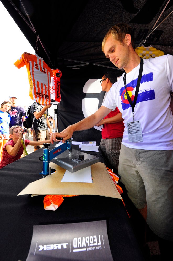Working press Colorado tech: Pearl Izumi's custom sublimation at the USAPCC