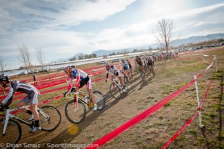 The field strung out. 2011 Colorado Cross Classic