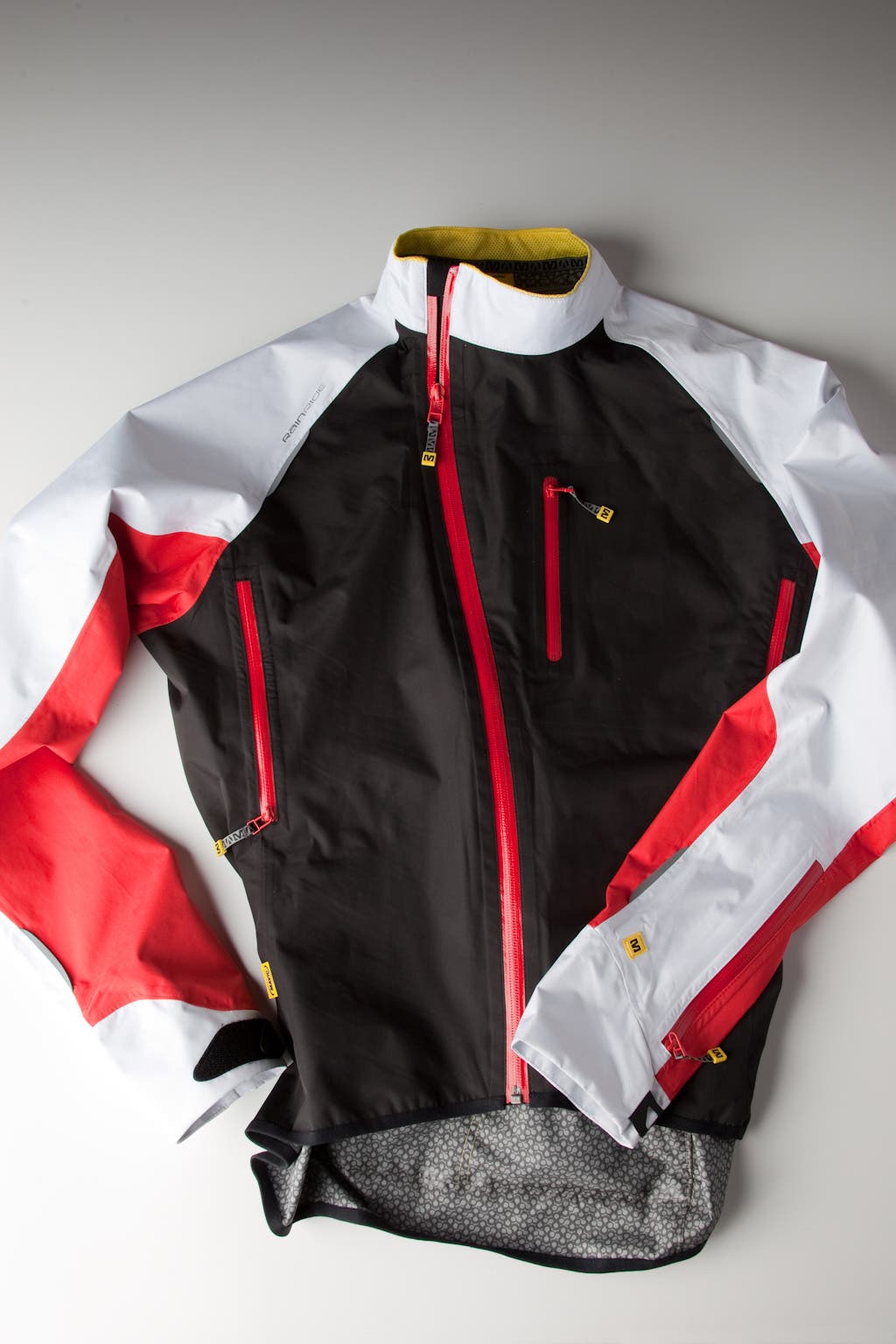 Quick Look: Mavic HC H2O Jacket