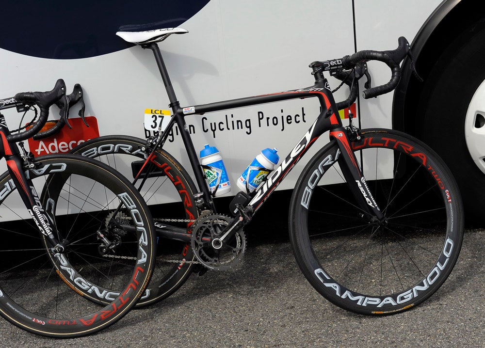 Spotted: Ridley's new 1090g Helium SL - Velo
