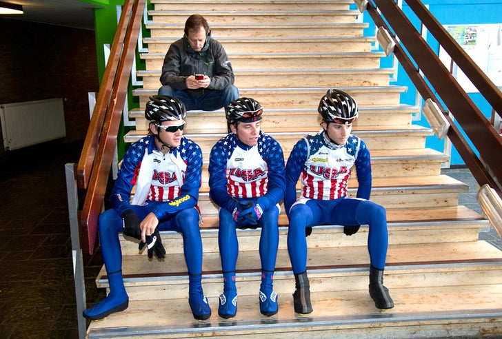U23