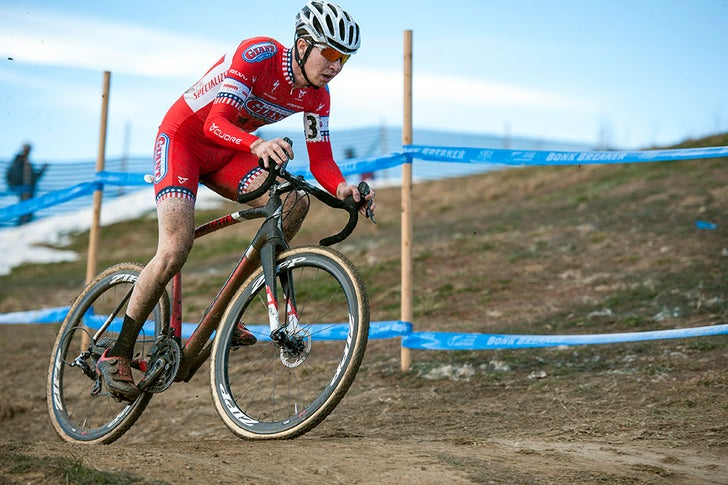 U23