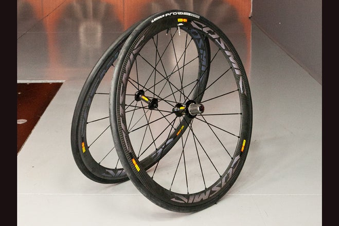 Stress Test Mavic Cosmic Carbone 40 clincher wheelset Velo