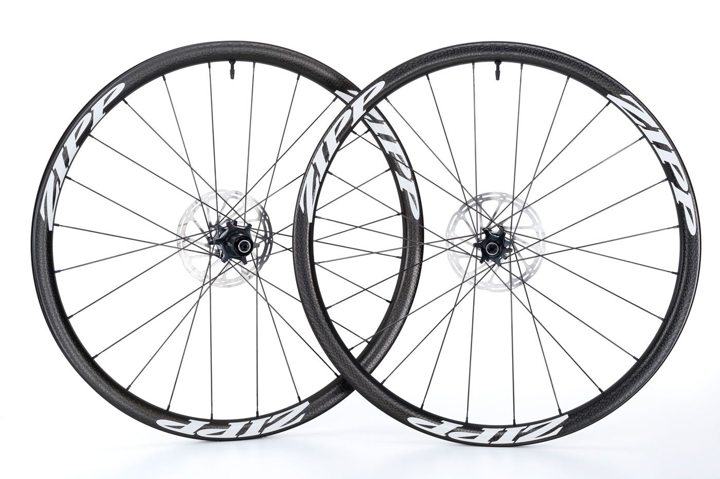 Zipp Goes All in on Tubeless Disc with Eight New Wheels