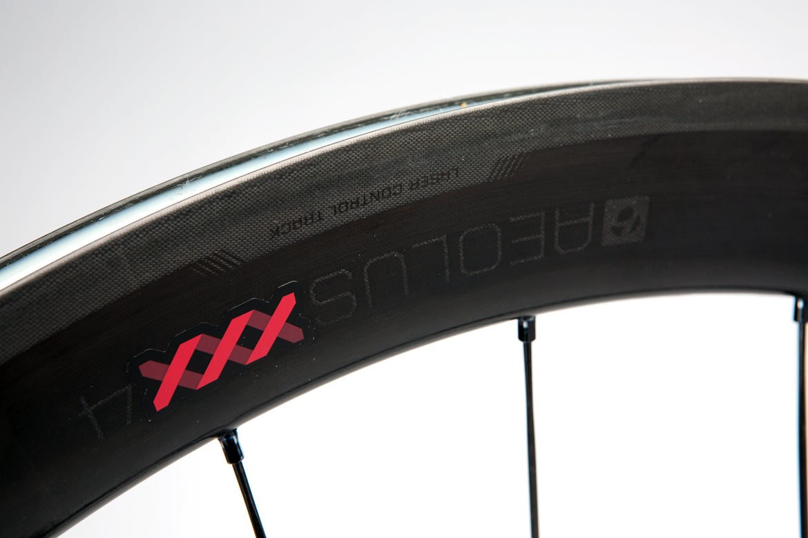 Bontrager Aeolus XXX 4 TLR Disc Rear - City Bikes