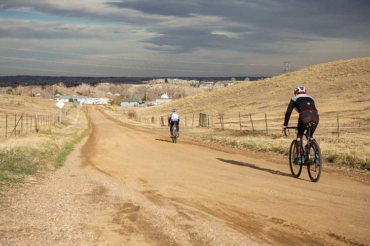 Gravel tire