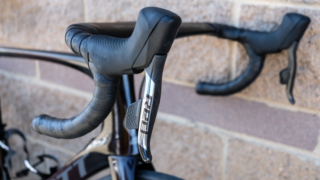 Technical FAQ SRAM eTap battery fix, carbon bikes on trainers, wide