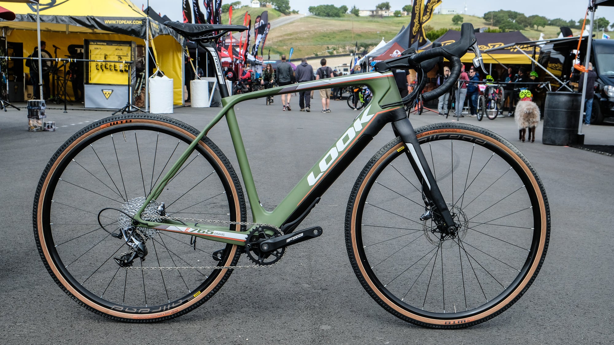 Sea Otter gallery E gravel full suspension gravel tires and