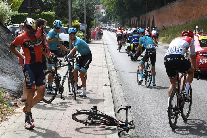 10 reasons crashes happen at the Tour de France - Velo