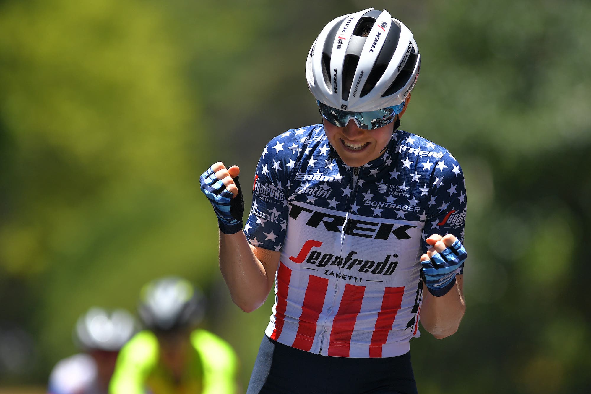 Winder takes stage win and leader's jersey in Tour Down Under