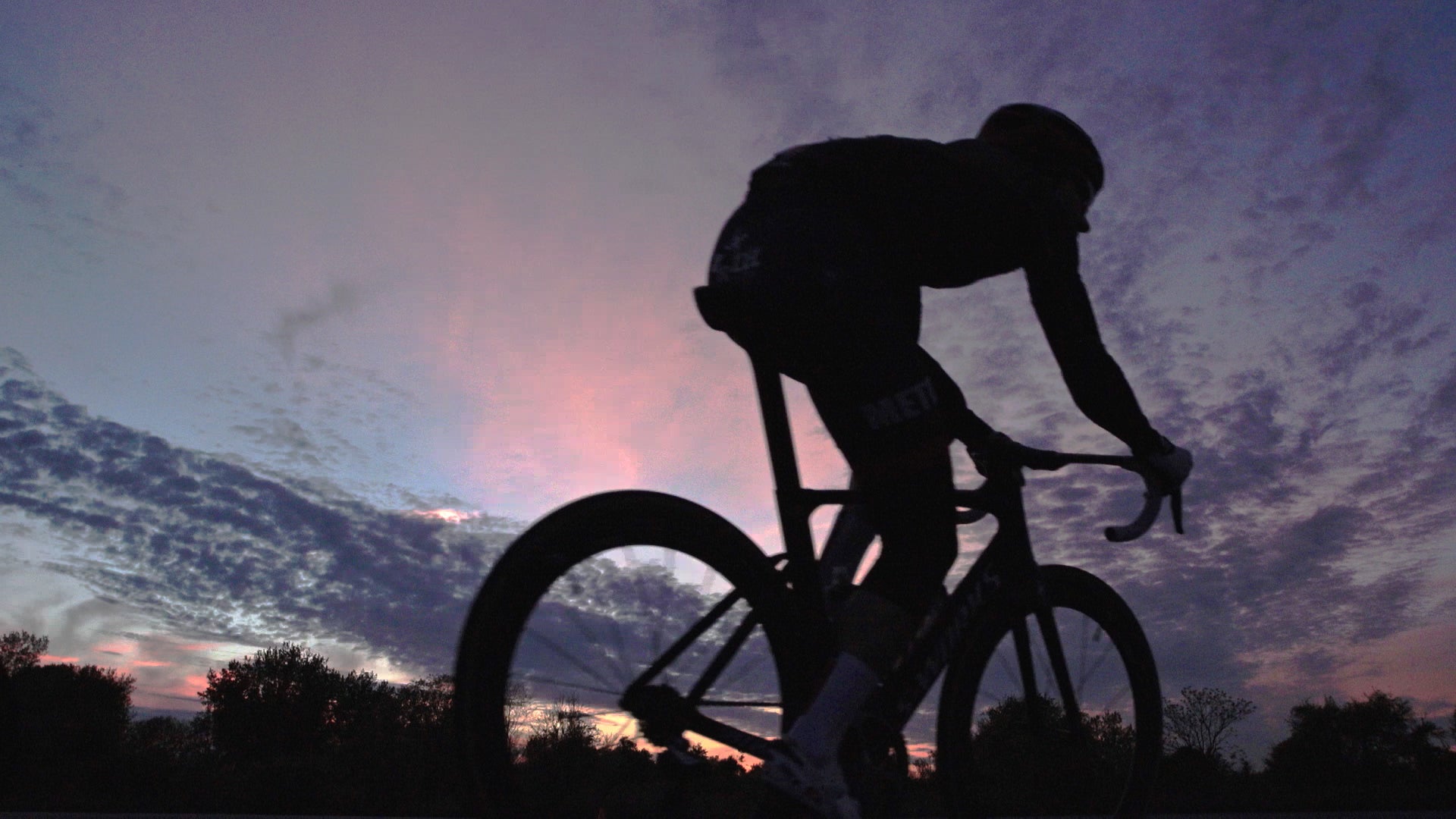 Video: 'Thursday Fields' captures the racing culture at Brooklyn's Floyd  Bennett Field - Velo, image size:1920x1080