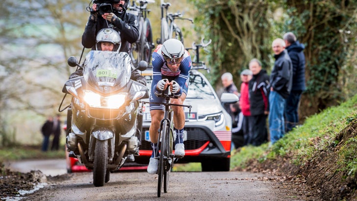 stg04_nibali02_paris-nice_2020-2400x1350