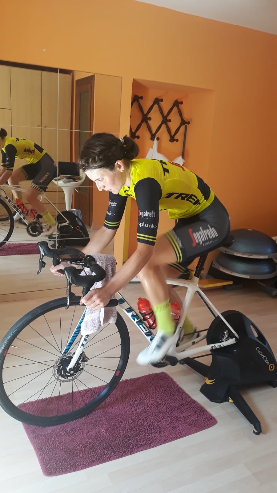 Are sweet spot sessions or threshold workouts more effective for ...