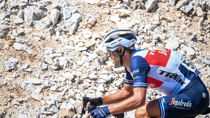 Richie Porte chases Vlasov, and managed to limit the damage to 18 seconds by the finish line.