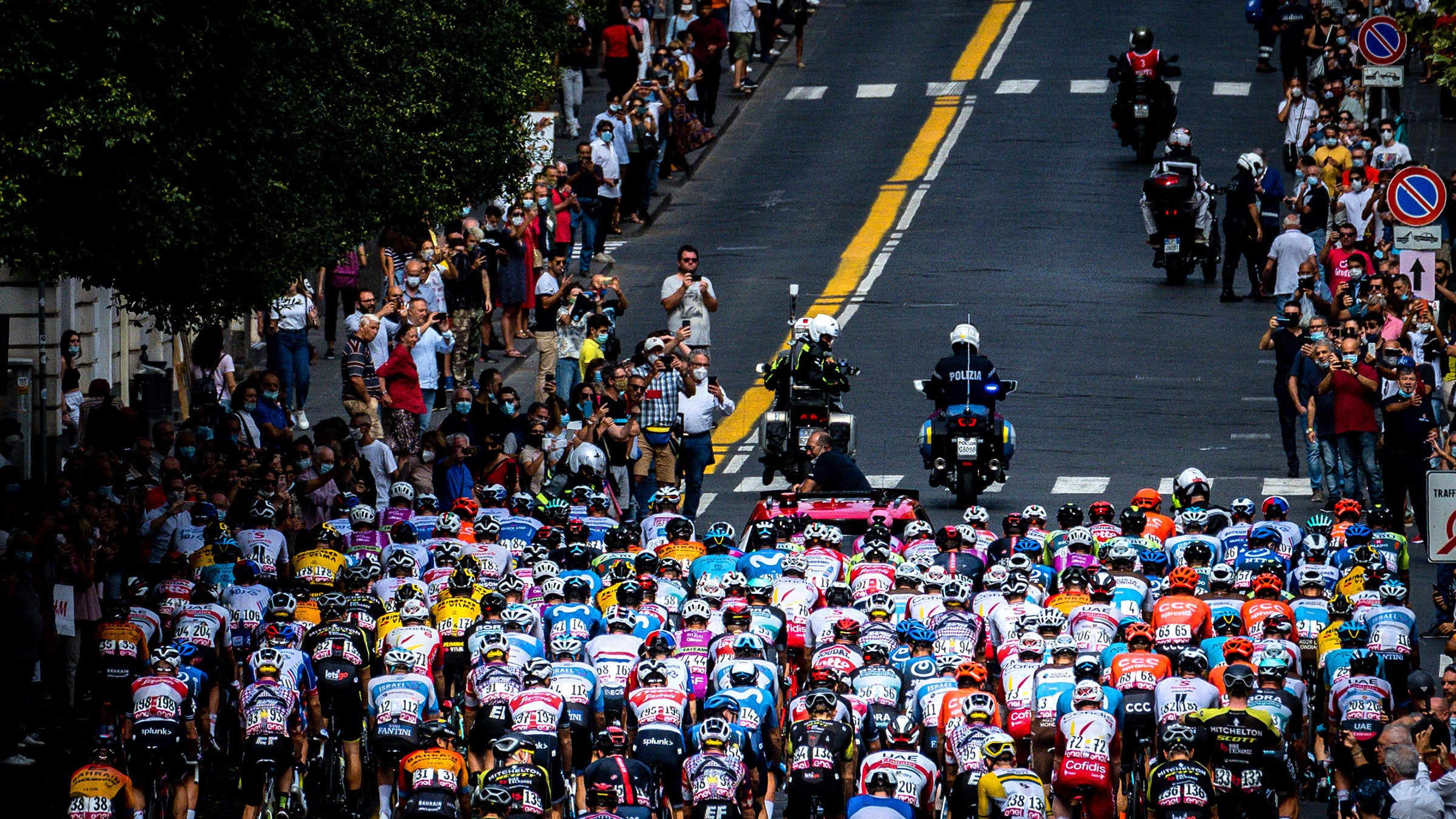 The Colnago Gioiello commemorates the Giro d'Italia with a whole