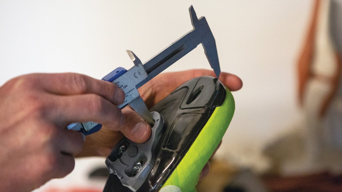 How to install and adjust pedal cleats Velo