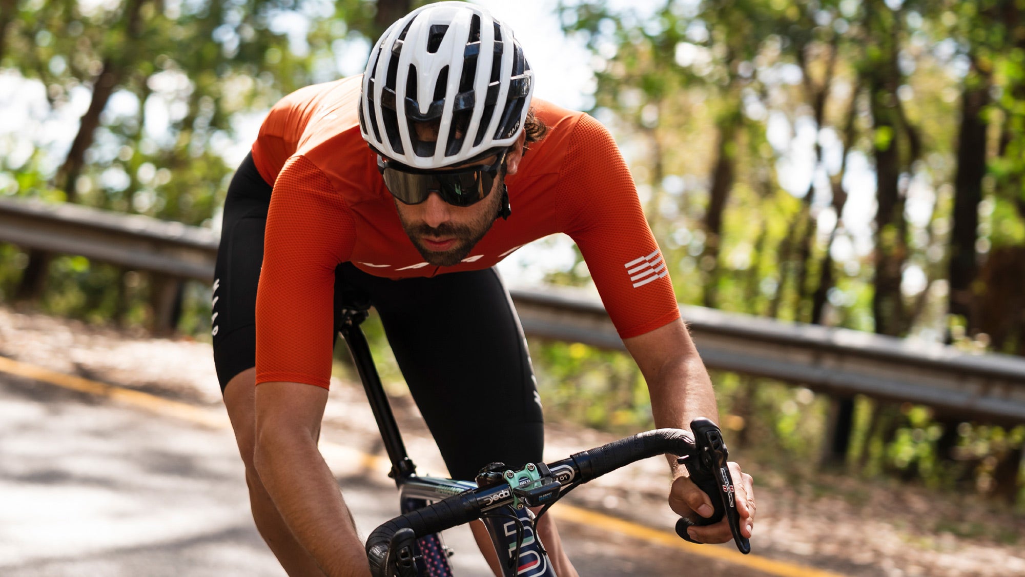 VN tech ticker: Rapha's Laurentian Collection, MAAP Evade Pro Base