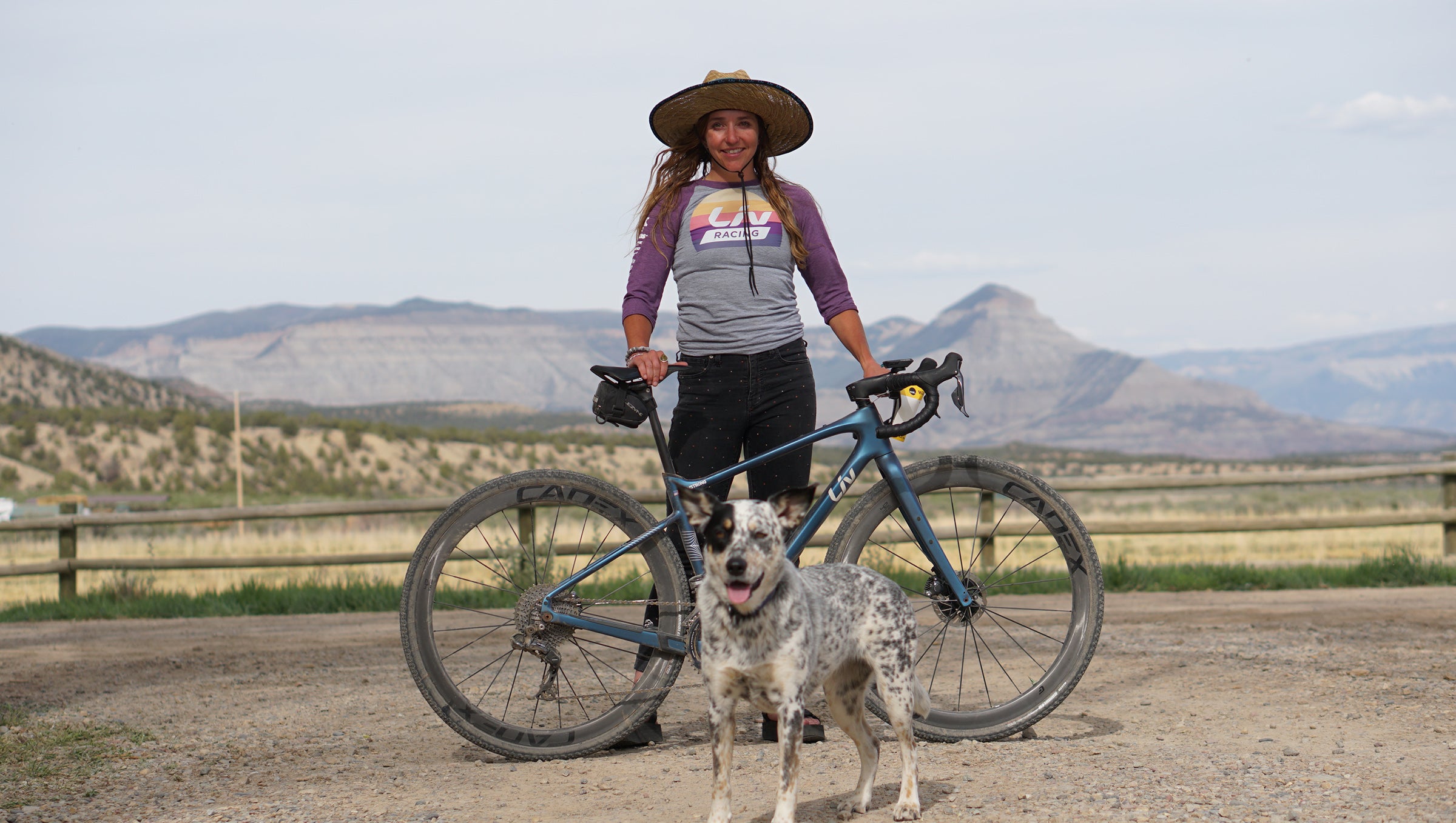 Pro bike (and dog) gallery Kaysee Armstrongs Liv Devote