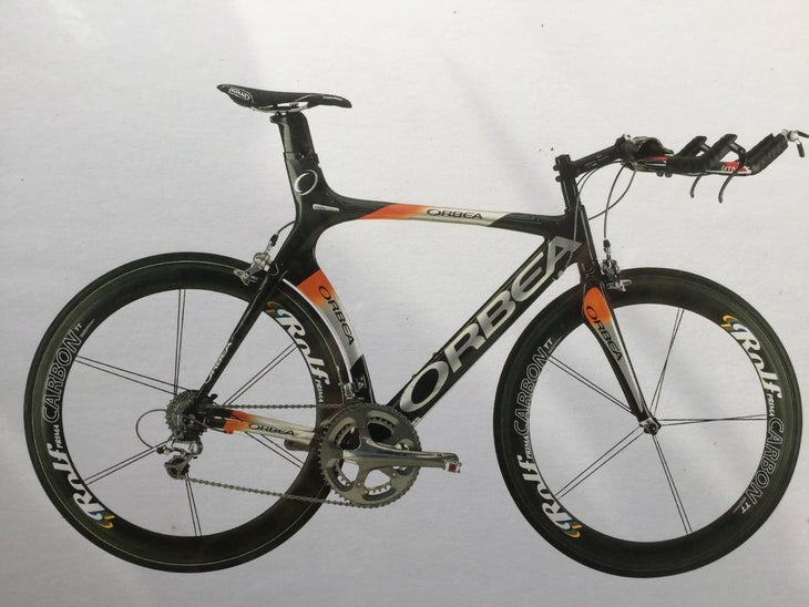 Rolf Prima wheels have a proprietary paired spoke design.