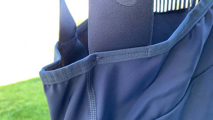 Team Bib Evo bibshort tap straps offer a supremely comfortable fit.f