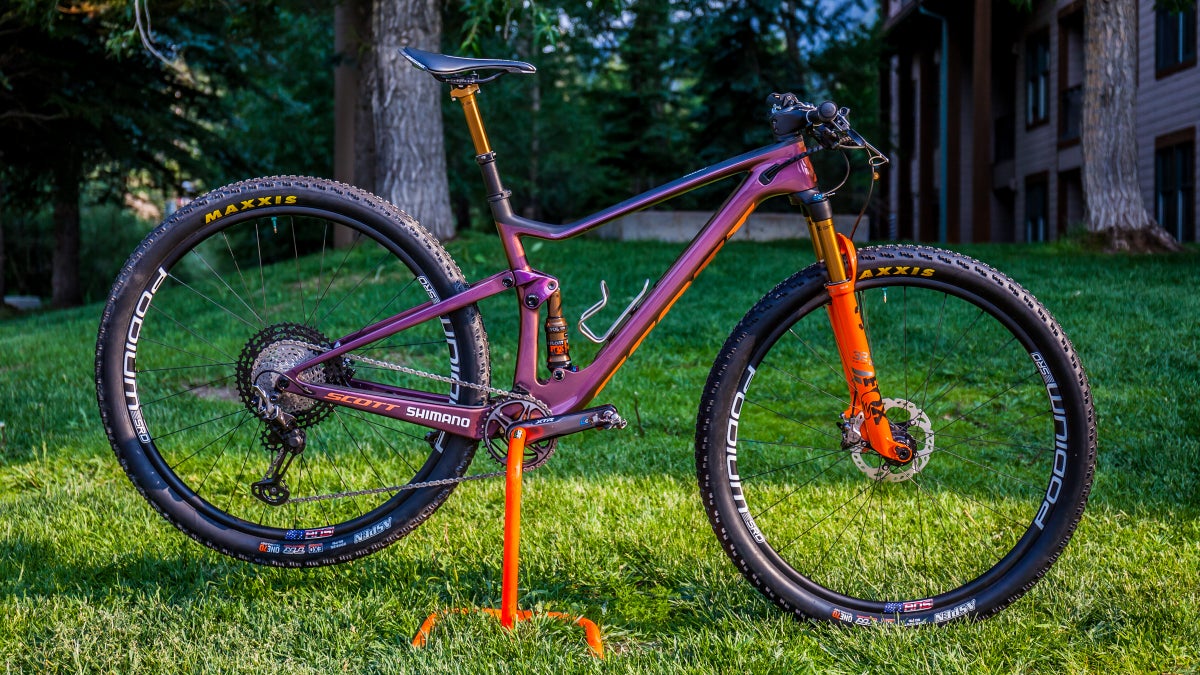 Gallery: Erin Huck’s Scott Spark 900 RC World Cup - Velo