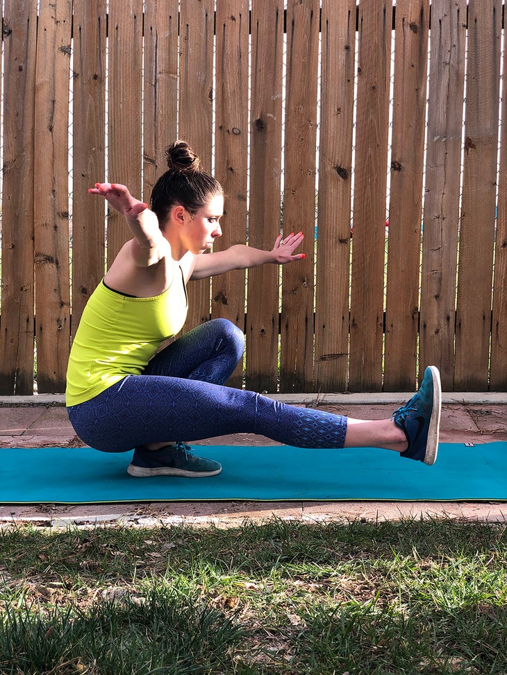 Hanna Finchamp demonstrating a pistol squat