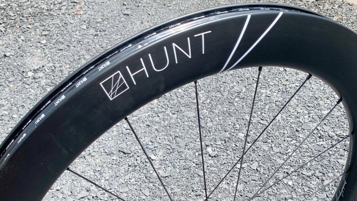 The Hunt 60 Limitless Aero wheels are tubeless ready, and also accept standard hook-bead clincher tires.