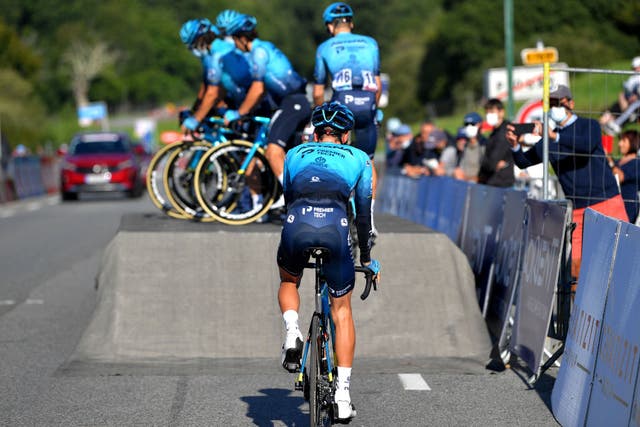 VN news ticker: Kazakh squad renames to Astana Qazaqstan Team, Alpecin-Fenix rider attacked by bike thieves in London park