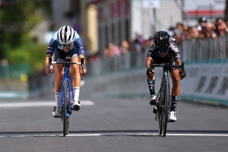 Coryn Labecki outsprinted Lizzie Deignan to win a stage of the Giro d'Italia Donne