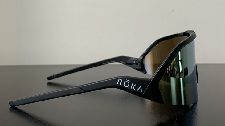 The Roka Matador Air temples can be ever so slightly bent to provide a comfortable and snug fit.
