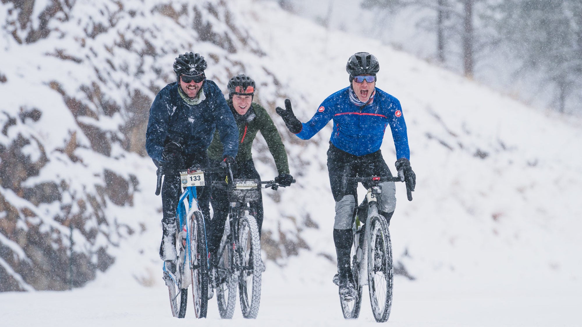 Seven tips for fitting in your ride during the holiday season - Velo