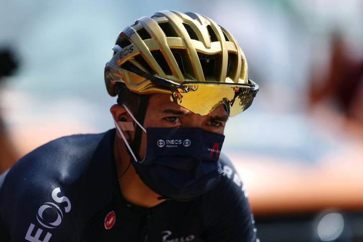 BALCON DE ALICANTE, SPAIN - AUGUST 20: Richard Carapaz of Ecuador and Team INEOS Grenadiers prepares for the race prior to the 76th Tour of Spain 2021, Stage 7 a 152km stage from Gandía to Balcón de Alicante / @lavuelta / #LaVuelta21 / on August 20, 2021 in Balcón de Alicante, Spain. (Photo by Gonzalo Arroyo Moreno/Getty Images)