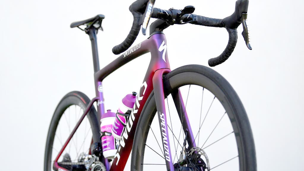 The 2022 Specialized Tarmac SL7 with SD Worx colors.