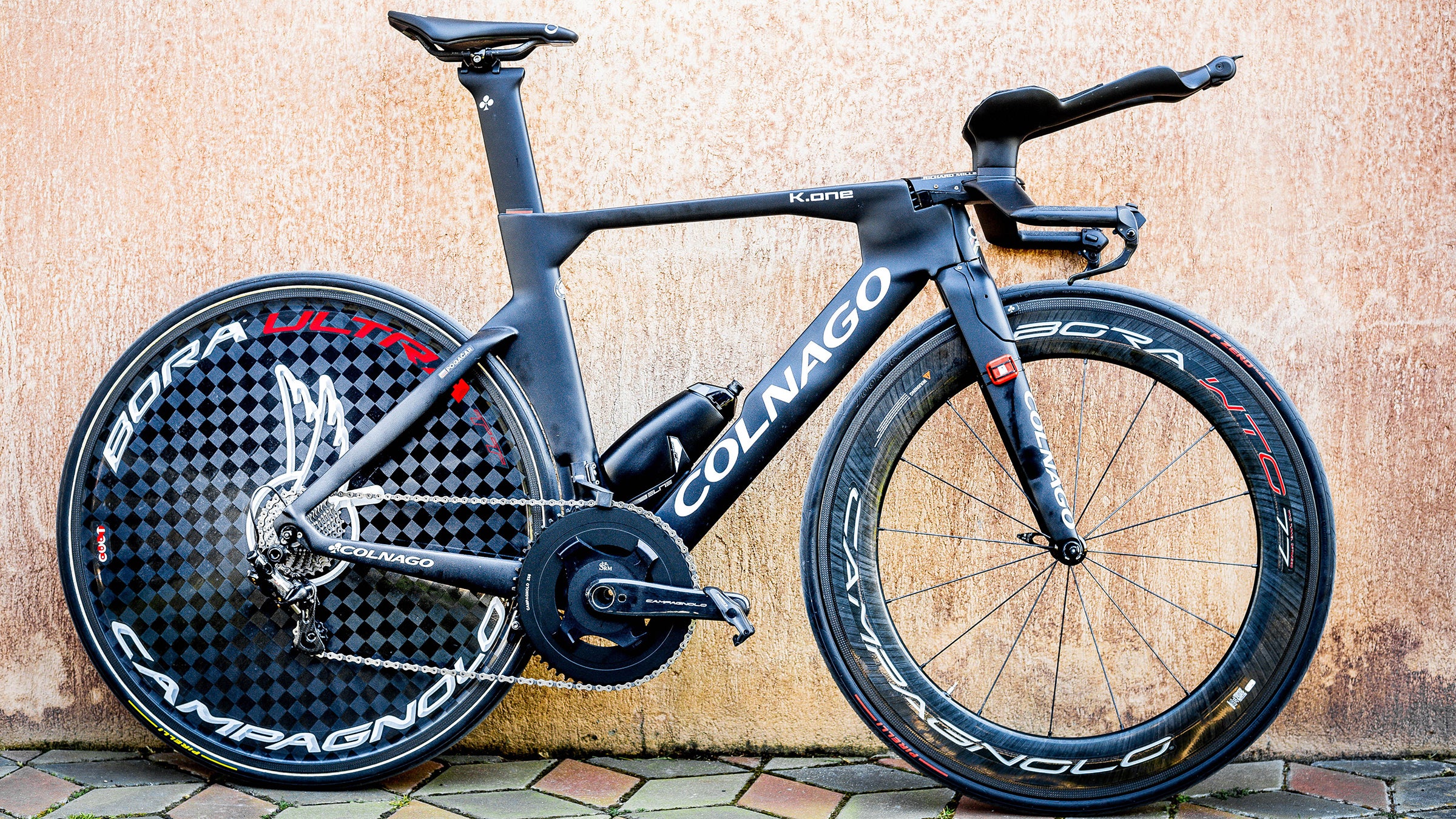 Gallery Tadej Pogačars Colnago K.One TT with just a single, massive ring and chain guard