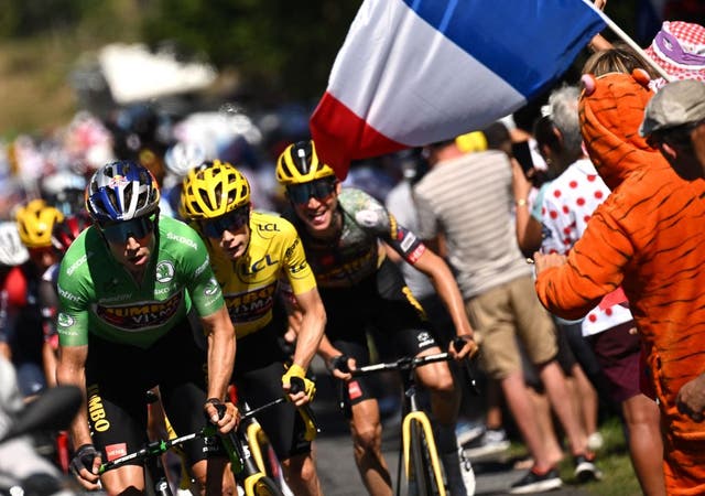 Jumbo-Visma rues 'a shit day' at Tour de France as yellow jersey dream hits a divot