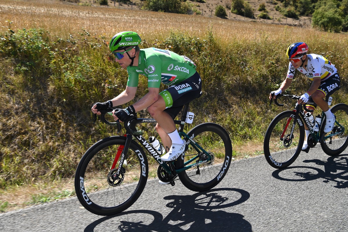 Sam holds green jersey in Vuelta a España as Mads Pedersen