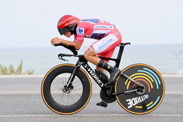 Remco Evenepoel blasted to victory in the Vuelta TT