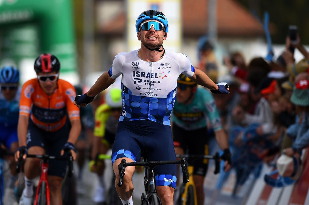 UCI announces 2023 team licenses Velo