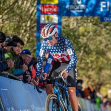 Magnus White at Koppenbergcross. The cobbled climb reaches 20% gradients.