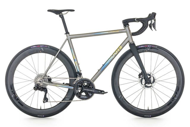 Moots unveils the fully integrated Vamoots CRD road bike