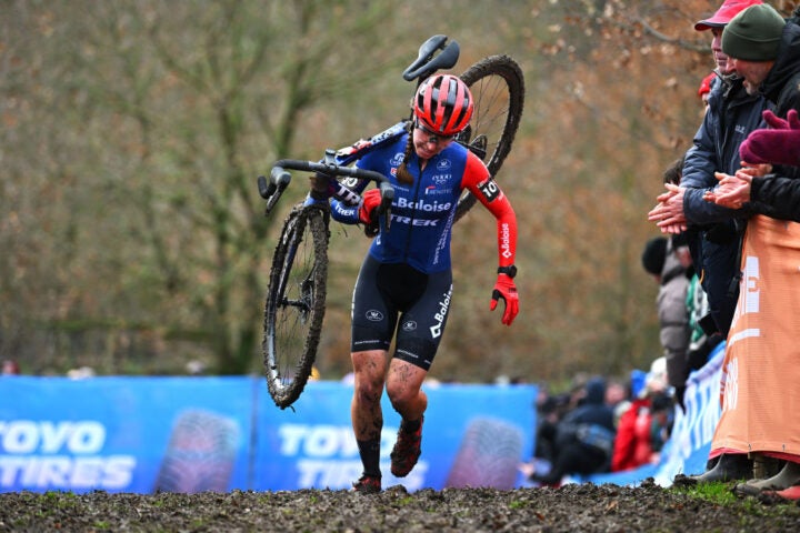 TBT: Mathieu van der Poel and Wout Van Aert's 2012 Worlds Battle in  Koksijde - Cyclocross Magazine - Cyclocross and Gravel News, Races, Bikes,  Media