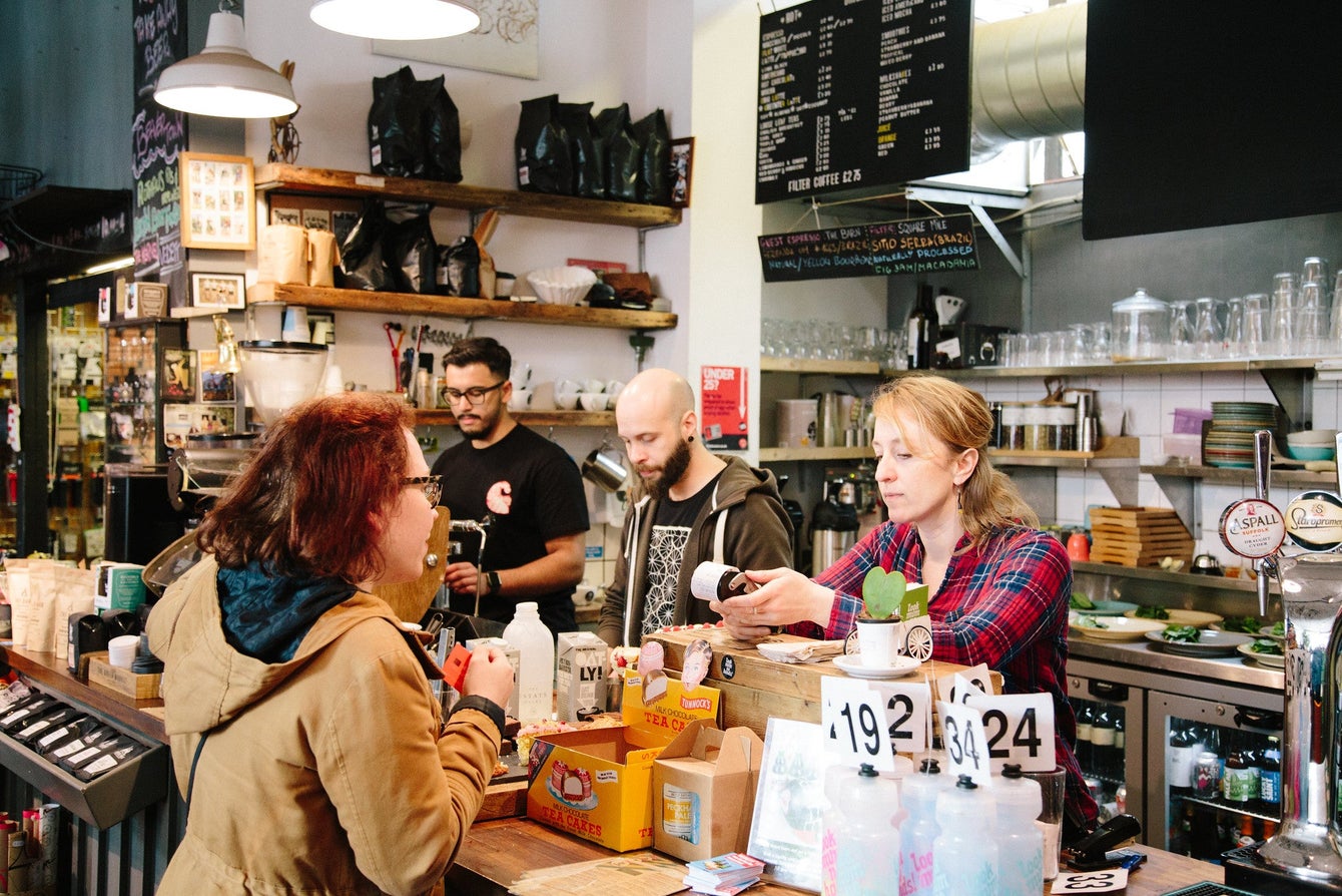 Look Mum No Hands! Photo: Helena Exquis