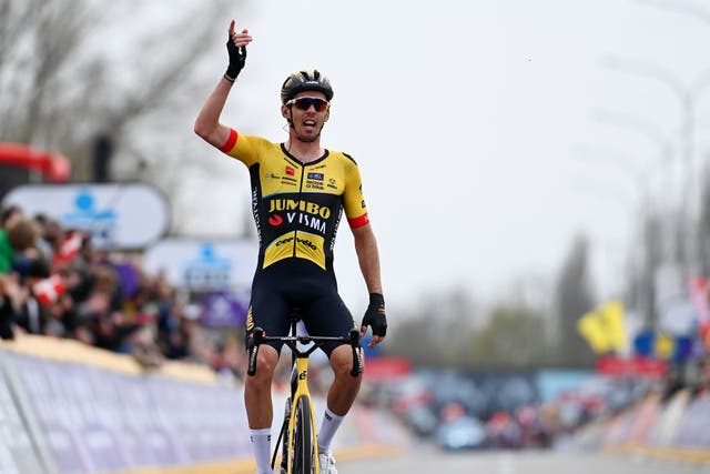 Dwars door Vlaanderen: Christophe Laporte continues winning streak, Neilson Powless podiums